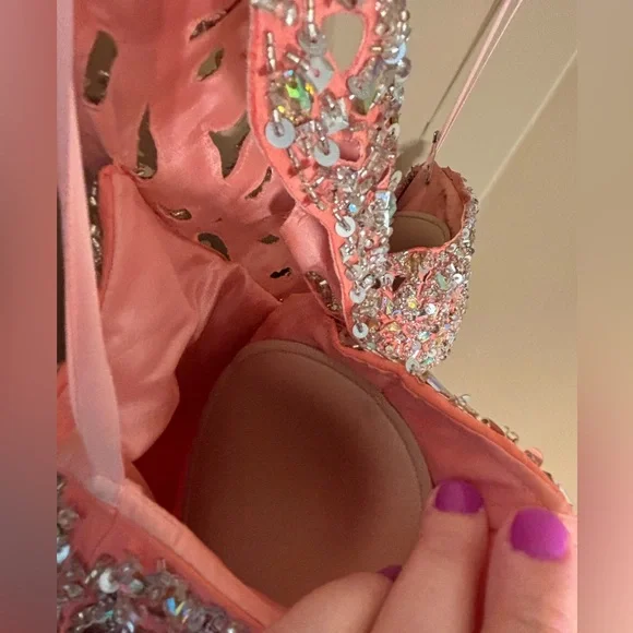 MacDuggal Women’s prom/formal dress size 10 - Picture 5 of 15